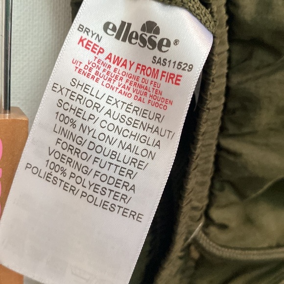 (BN44) Ellesse high shine shorts in khaki , Size XS, NWOT - Picture 8 of 11